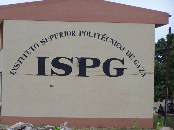 Estudantes do ISPG